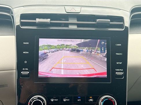 Certified 2024 Hyundai Tucson SE FWD image 13