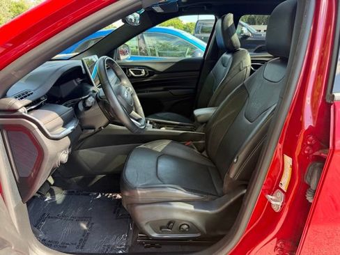 Used 2022 Jeep Compass Limited w/ (RED) Package AWD/4WD image 10