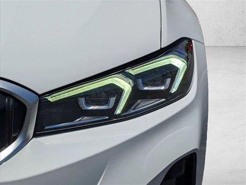 Certified 2023 BMW 330i Sedan w/ Driving Assistance Package RWD image 9