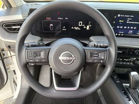 Certified 2026 Nissan Kicks SV w/ SV Premium Package AWD/4WD image 23