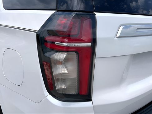 Used 2021 Chevrolet Tahoe High Country w/ Premium Package RWD image 31