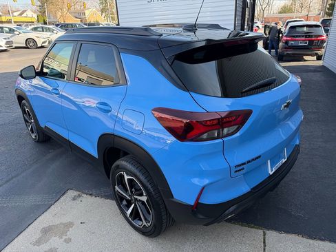 Used 2023 Chevrolet TrailBlazer RS w/ Sun and Liftgate Package image 3