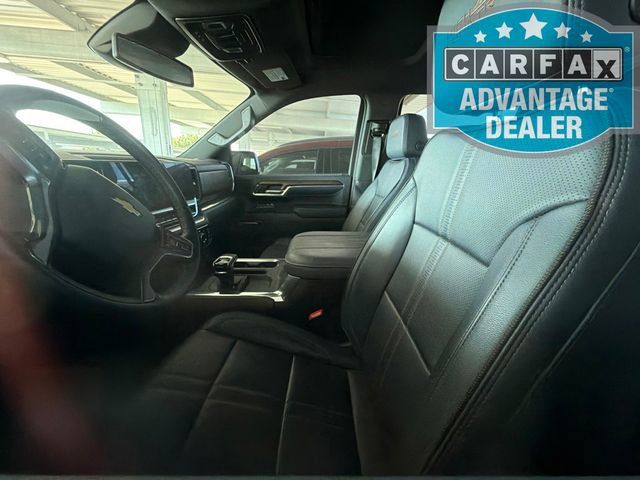 Used 2024 Chevrolet Silverado 1500 High Country w/ Z71 Off-Road Package AWD/4WD image 10