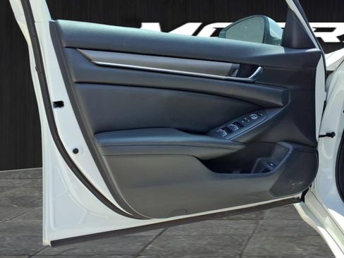 Used 2020 Honda Accord LX image 23
