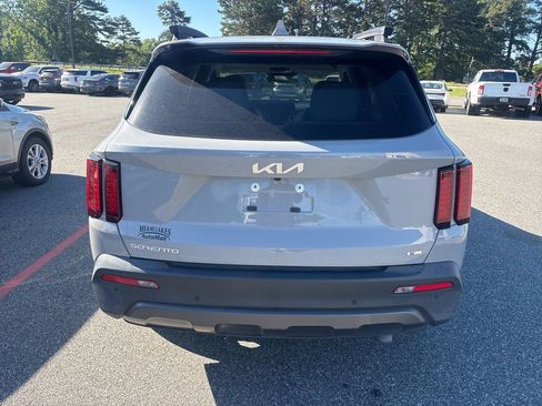 Used 2023 Kia Sorento X-Line EX AWD/4WD image 7
