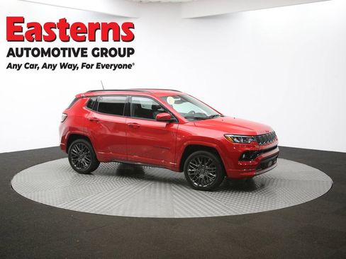 Used 2023 Jeep Compass Limited image 49