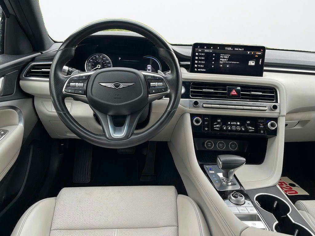 Used 2025 Genesis G70 2.5T AWD/4WD image 18