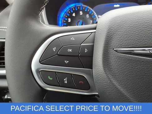 New 2026 Chrysler Pacifica Select image 18