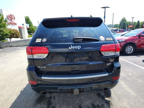 Used 2017 Jeep Grand Cherokee Overland AWD/4WD image 5