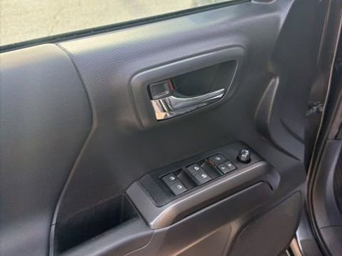 Used 2023 Toyota Tacoma TRD Sport AWD/4WD image 16