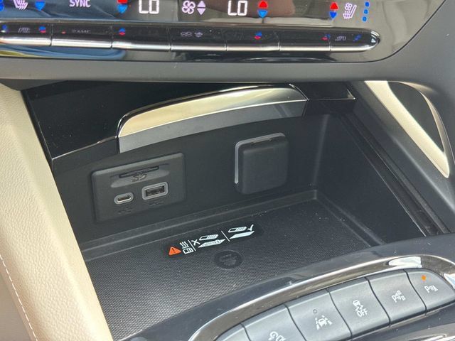 Certified 2023 Buick Envision Avenir AWD/4WD image 31