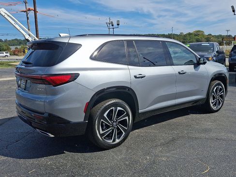 New 2026 Buick Enclave Sport Touring w/ Power Package image 8