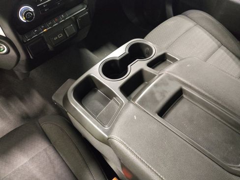 Used 2022 Chevrolet Silverado 1500 Custom image 26