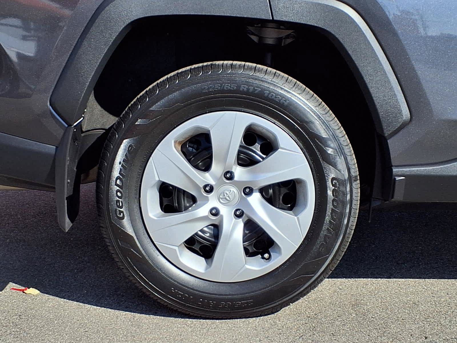 Certified 2025 Toyota RAV4 LE FWD image 7