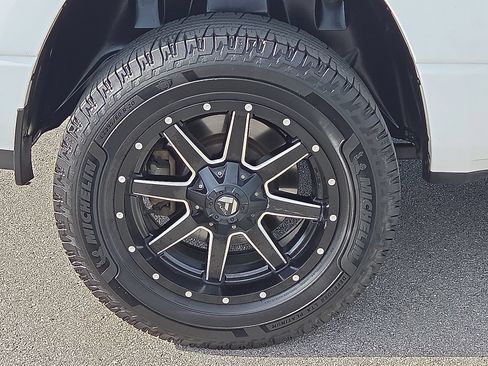 Used 2019 RAM 1500 Big Horn AWD/4WD image 7