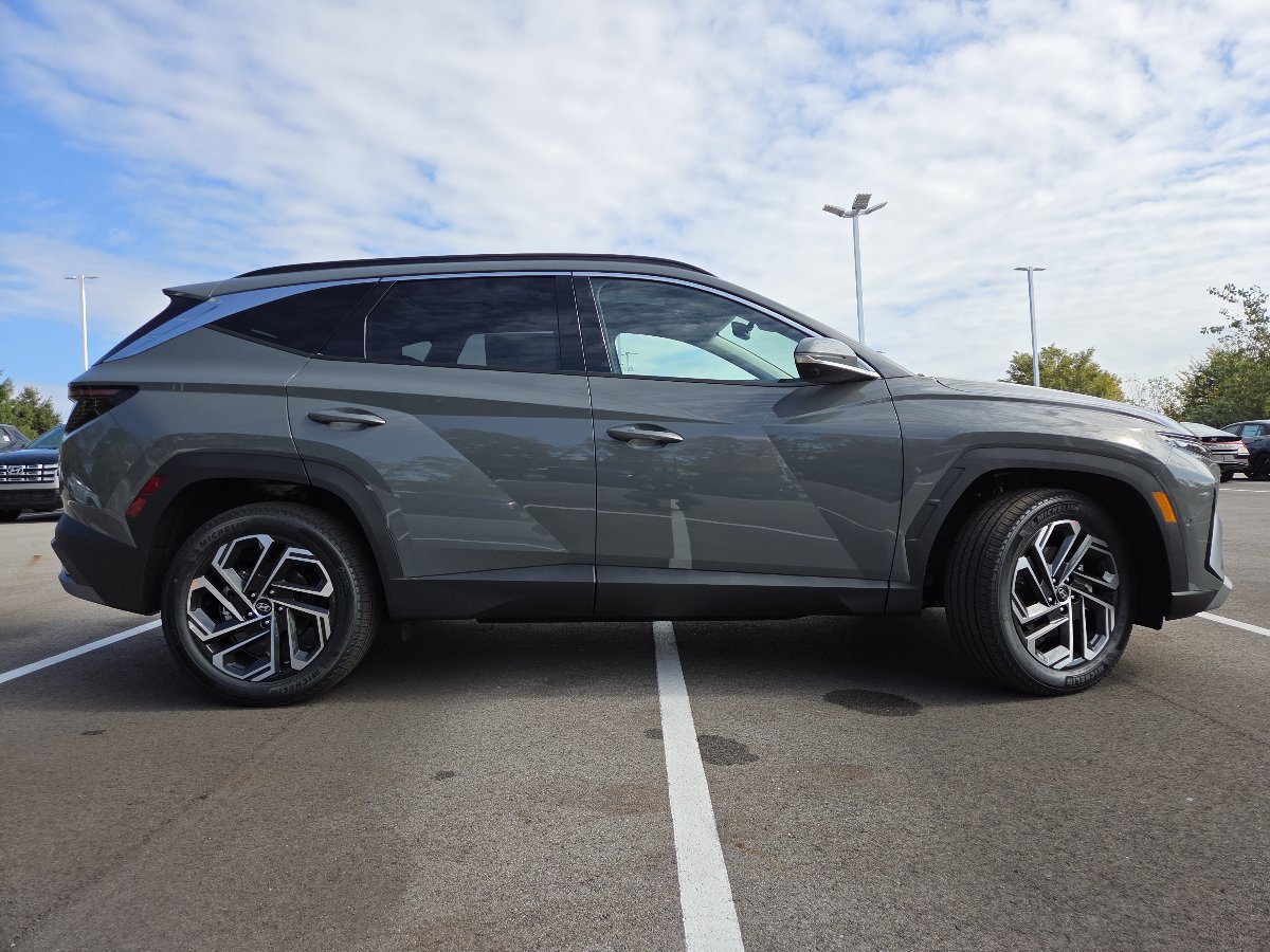 New 2026 Hyundai Tucson Limited AWD/4WD image 24