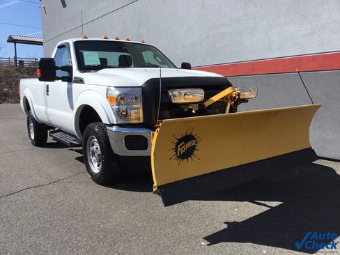 Used 2015 Ford F250 XL w/ Power Equipment Group image 3