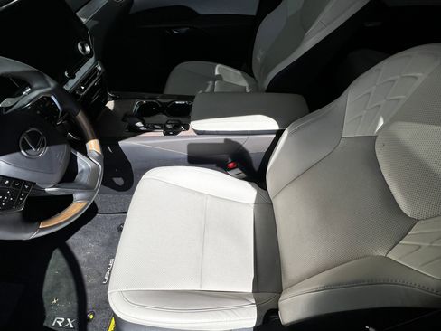 Used 2024 Lexus RX 350 Premium w/ Convenience Package image 15