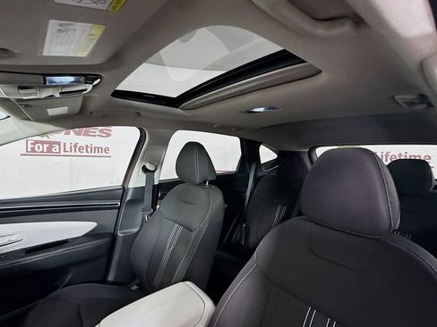 Used 2022 Hyundai Tucson SEL w/ Convenience Package AWD/4WD image 11