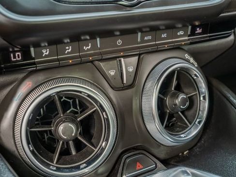 Used 2020 Chevrolet Camaro LT image 30