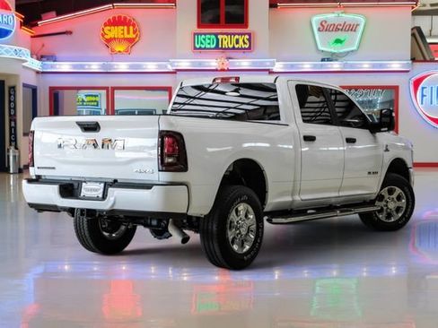 Used 2025 RAM 2500 Big Horn AWD/4WD image 3