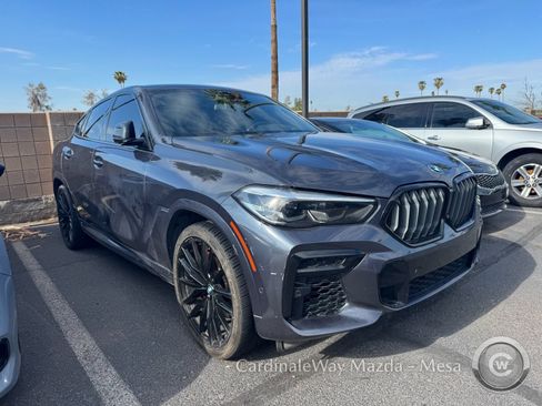 Used 2022 BMW X6 xDrive40i w/ M Sport Package AWD/4WD image 2