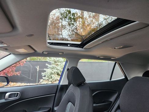 Certified 2024 Hyundai Venue SEL image 24