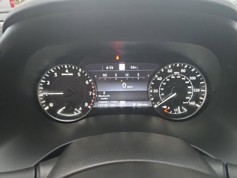 Used 2022 Nissan Armada Platinum AWD/4WD image 21