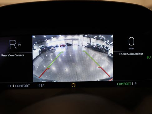 Used 2025 McLaren 750S image 27