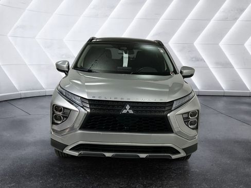 Used 2022 Mitsubishi Eclipse Cross SE image 2