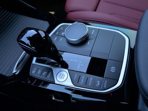 Certified 2024 BMW X3 xDrive30i w/ Premium Package image 20