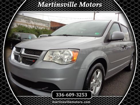Used 2013 Dodge Grand Caravan SXT image 1