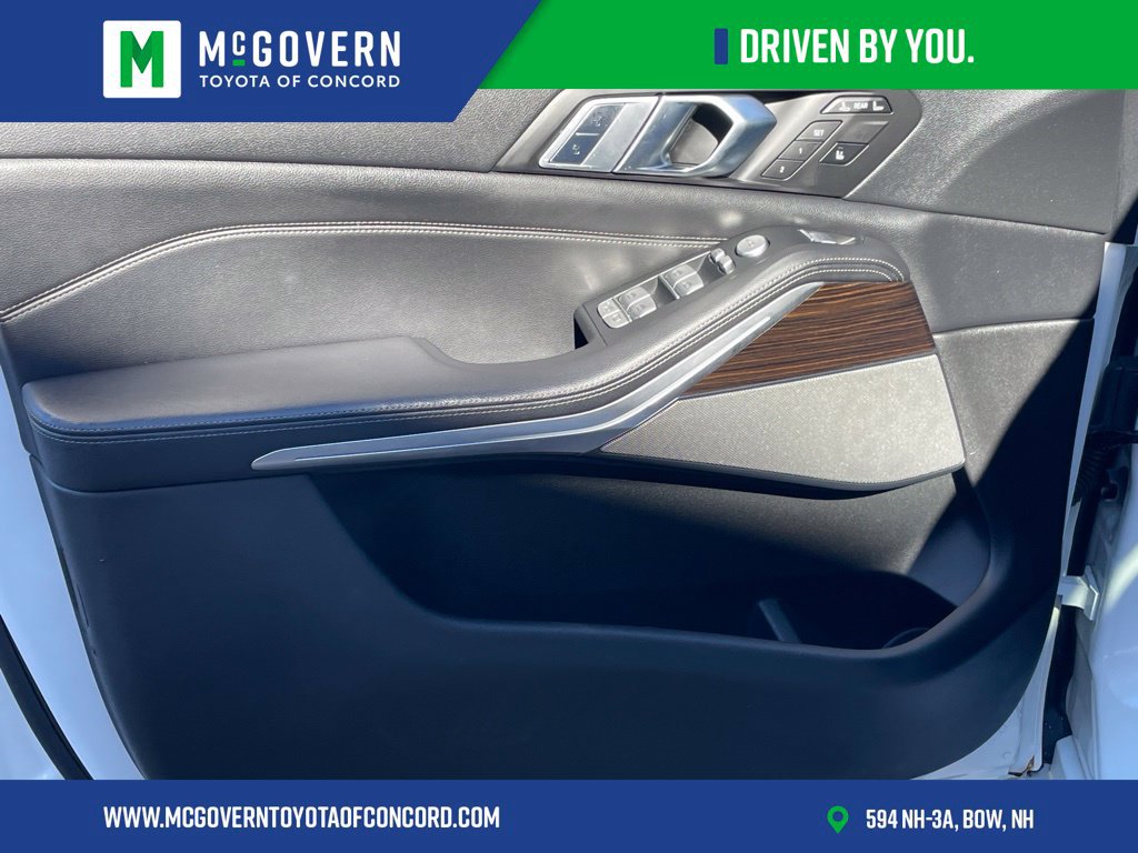 Used 2019 BMW X7 xDrive40i w/ Premium Package AWD/4WD image 14