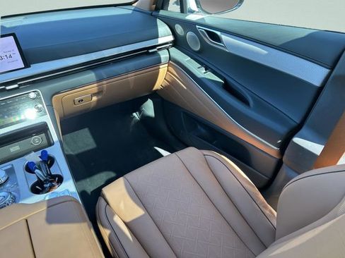 New 2026 Genesis GV80 2.5T Advanced image 21