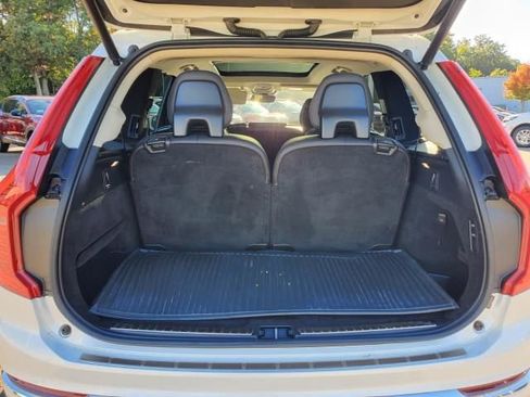 Used 2023 Volvo XC90 B6 Ultimate w/ Lounge Package image 19