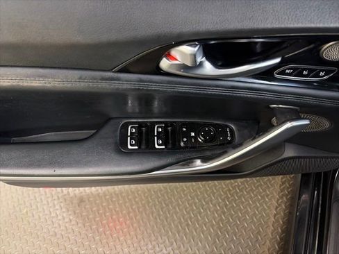 Used 2018 Kia Stinger Premium image 15