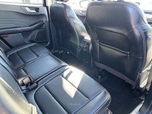 Used 2022 Ford Escape Titanium w/ Class II Trailer Tow Package image 11