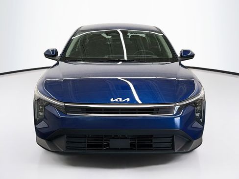 Used 2025 Kia K4 FWD image 2