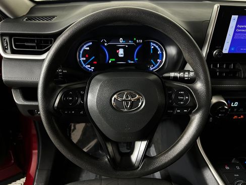 Certified 2025 Toyota RAV4 XLE AWD/4WD image 16