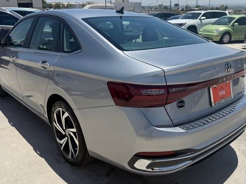 Used 2026 Volkswagen Jetta SEL FWD image 7