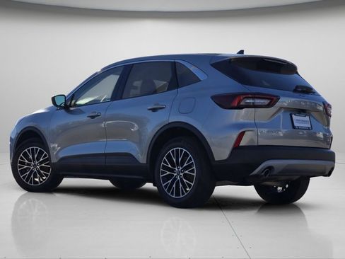 Used 2023 Ford Escape Active image 19