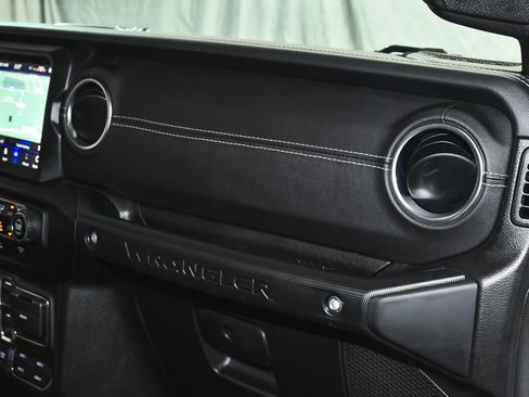 Used 2023 Jeep Wrangler Unlimited Rubicon 4xe w/ Steel Bumper Group AWD/4WD image 54