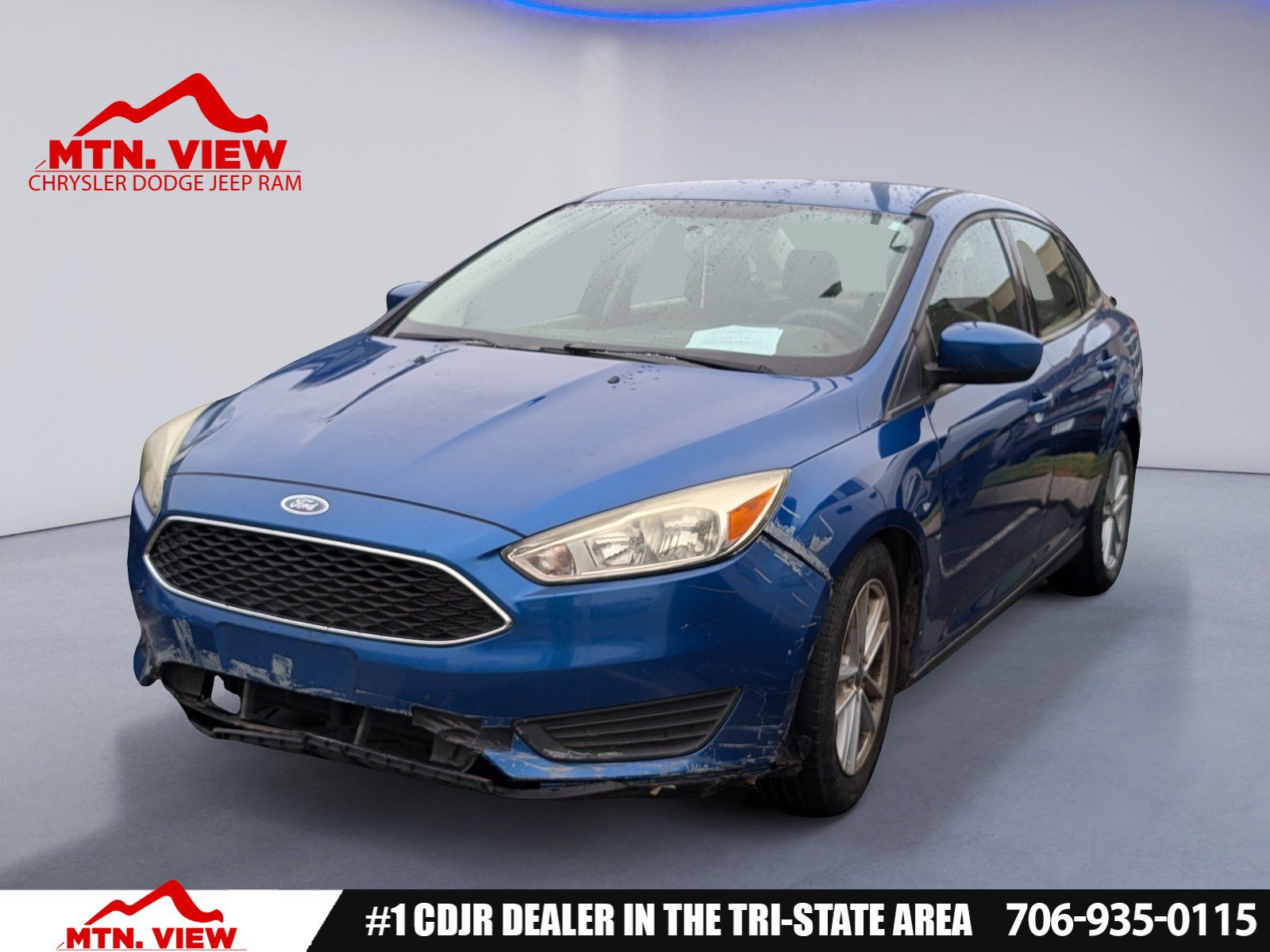 Used 2018 Ford Focus SE FWD image 1
