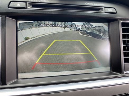 Used 2017 Hyundai Sonata Limited 2.0T FWD image 32