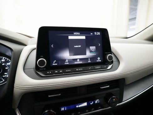 Certified 2024 Nissan Rogue SV image 6