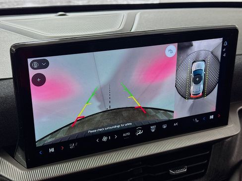 Used 2025 Ford Explorer Platinum w/ LUX Leather Package image 3