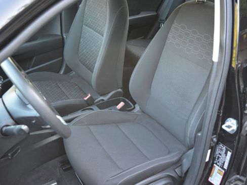 Used 2021 Kia Rio LX image 11