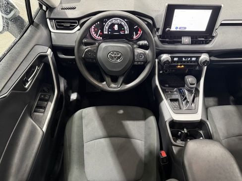 Used 2025 Toyota RAV4 XLE FWD image 14