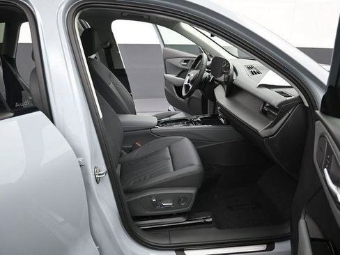 New 2026 Audi Q3 quattro 2.0T AWD/4WD image 14