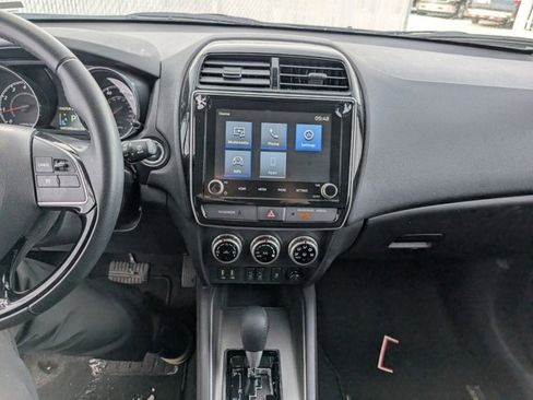 Used 2024 Mitsubishi Outlander Sport ES image 3